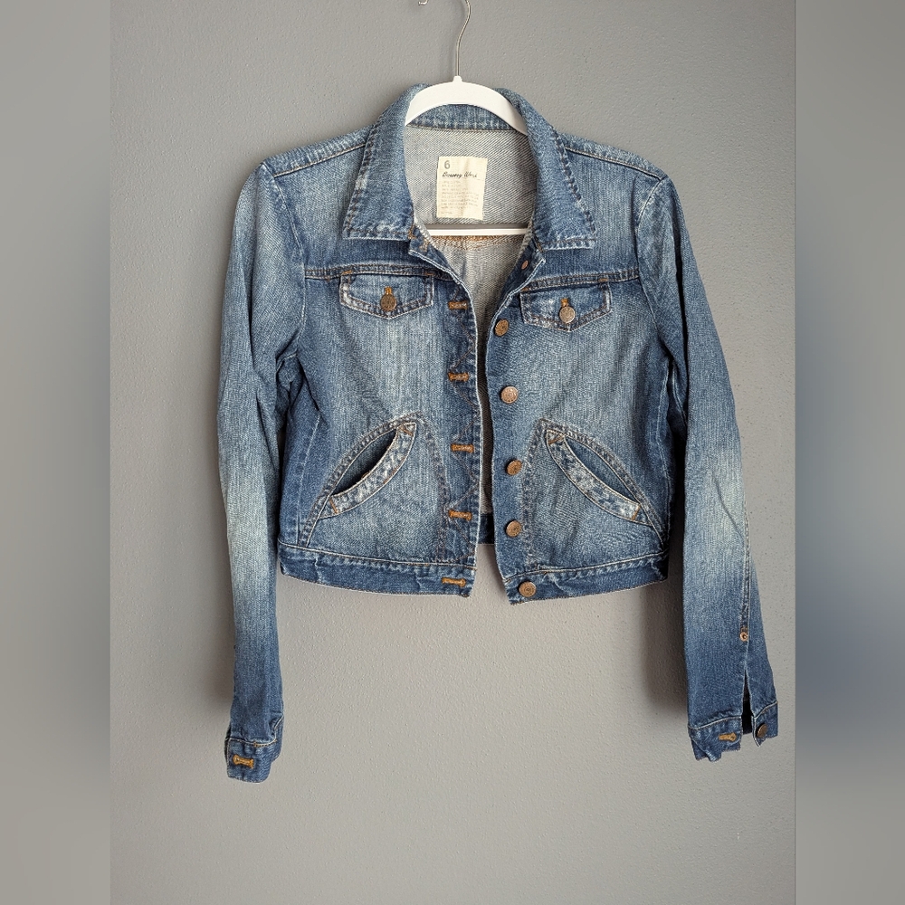 Women's Bowery Wash J Crew Cropped Denim Jacket. Women's Size 6.